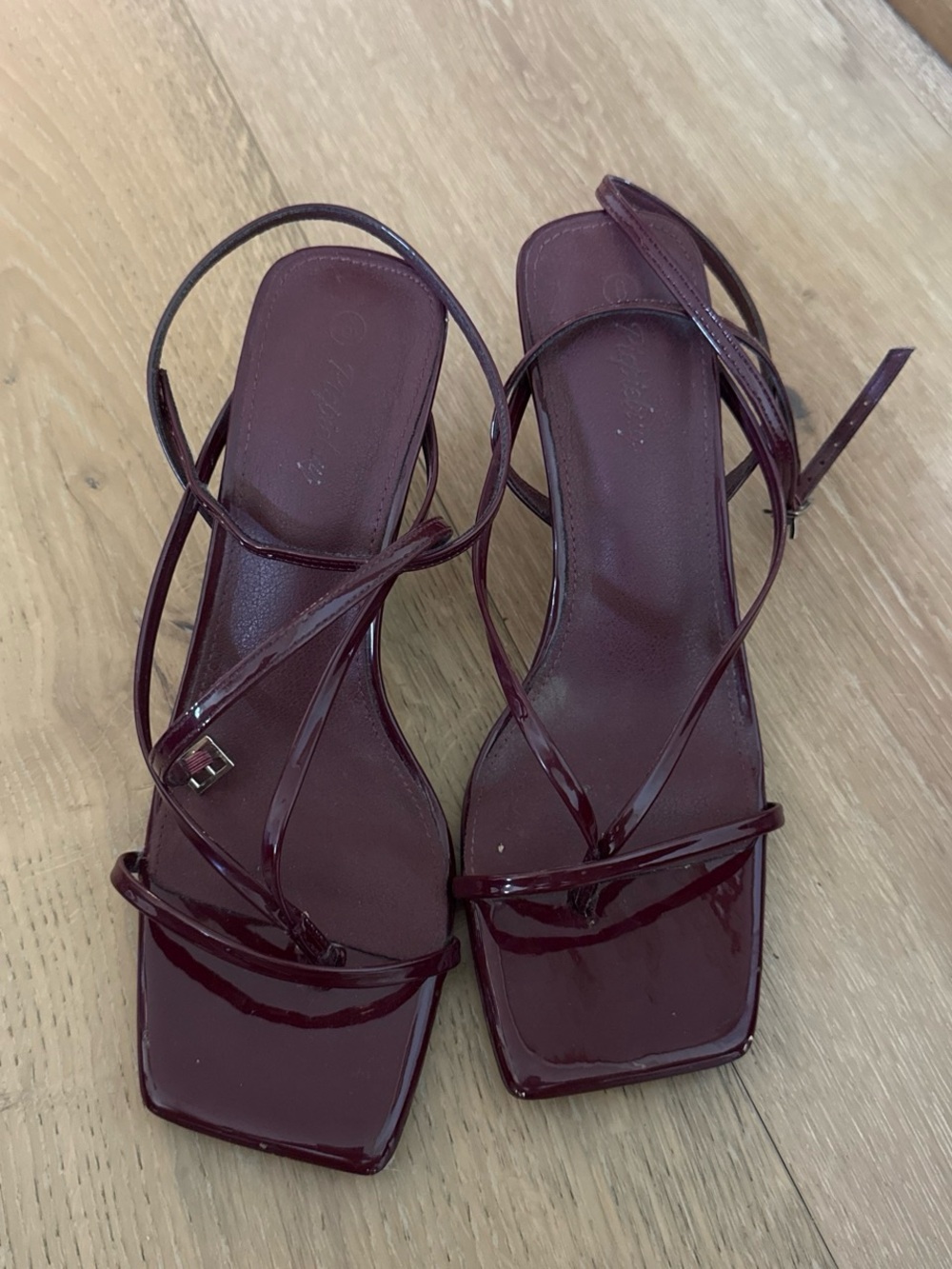 Women's Strappy Square-Toe Sandals in Burgundy
